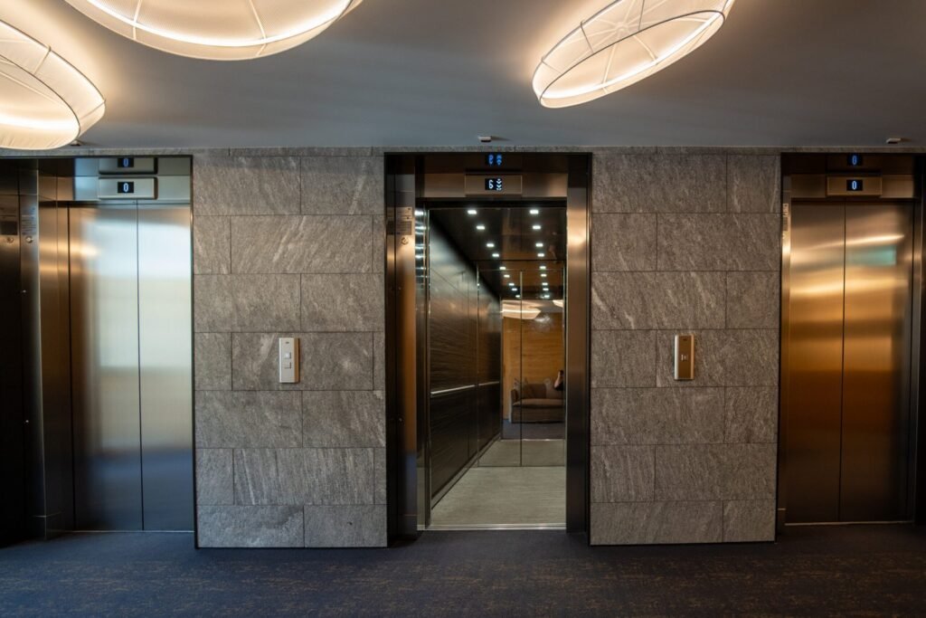 KONE als führendes Unternehmen im Bereich Nachhaltigkeit mit Platzierung auf der CDP A-Liste ausgezeichnet