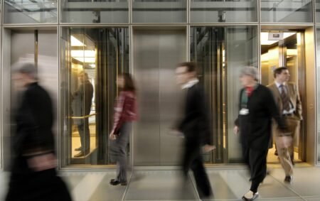 Die Gebäude werden anders genutzt, als sie geplant wurden: Zwei Milliarden europäische Aufzugsfahrten zeigen, wo der Bestand nachziehen muss
